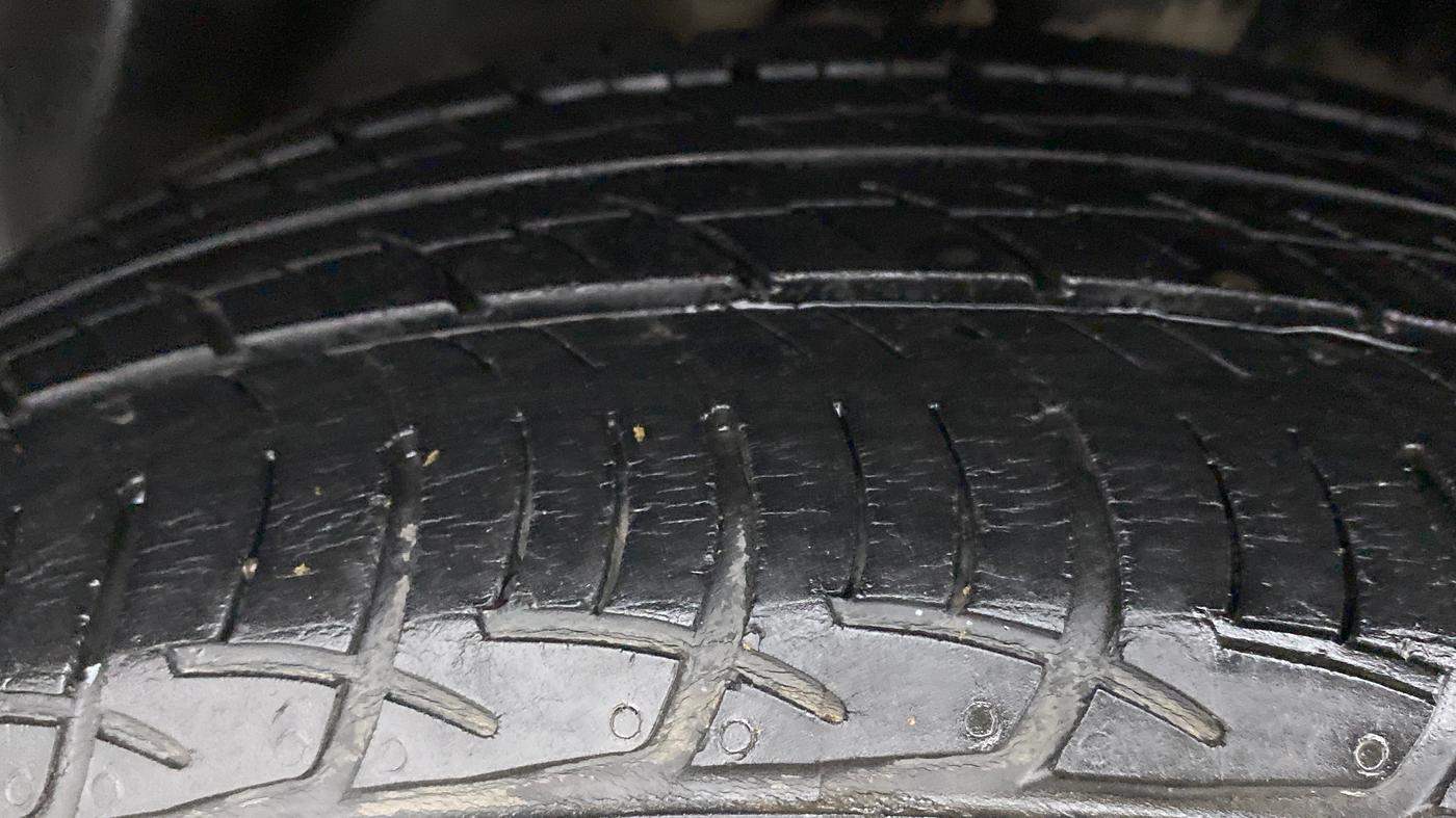 2013 Volkswagen Polo HIGHLINE1.2L PETROL, Petrol, Manual, 66,597 km, Right Rear Tyre Tread
