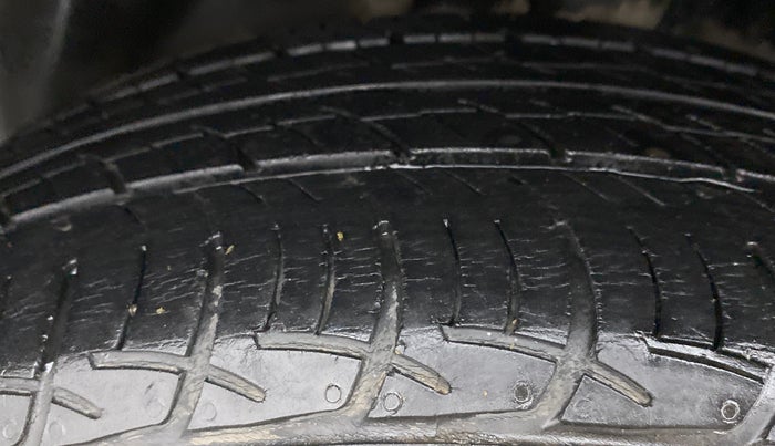 2013 Volkswagen Polo HIGHLINE1.2L PETROL, Petrol, Manual, 66,597 km, Right Rear Tyre Tread