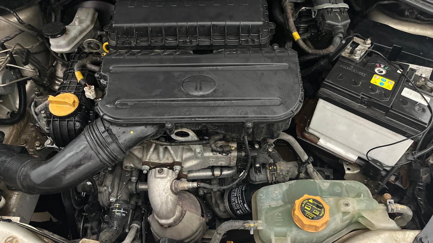2020 Tata Tiago XZ PETROL, Petrol, Manual, 71,384 km, Engine View