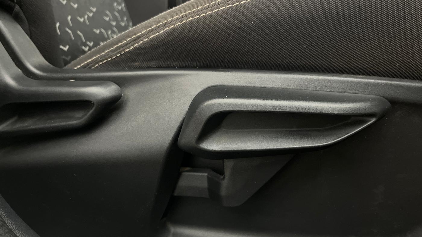 2020 Tata Tiago XZ PETROL, Petrol, Manual, 71,384 km, Driver Side Adjustment Panel