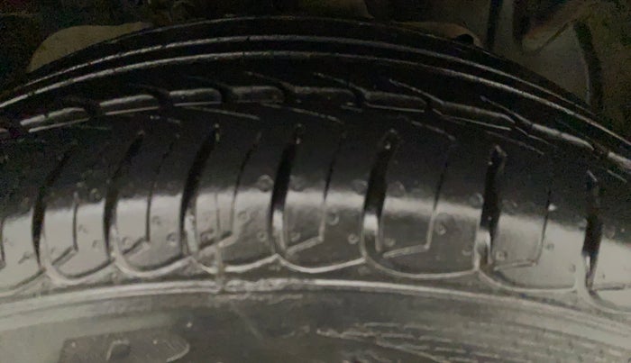 2014 Ford Ecosport TITANIUM 1.5L PETROL, Petrol, Manual, 99,013 km, Right Front Tyre Tread