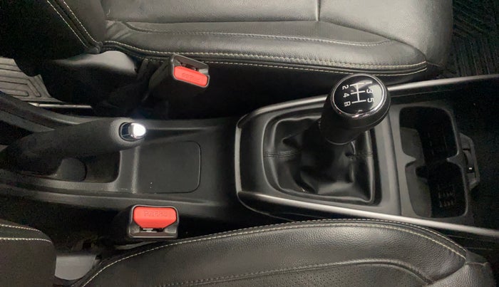 2021 Maruti XL6 ALPHA MT, Petrol, Manual, 54,293 km, Gear Lever