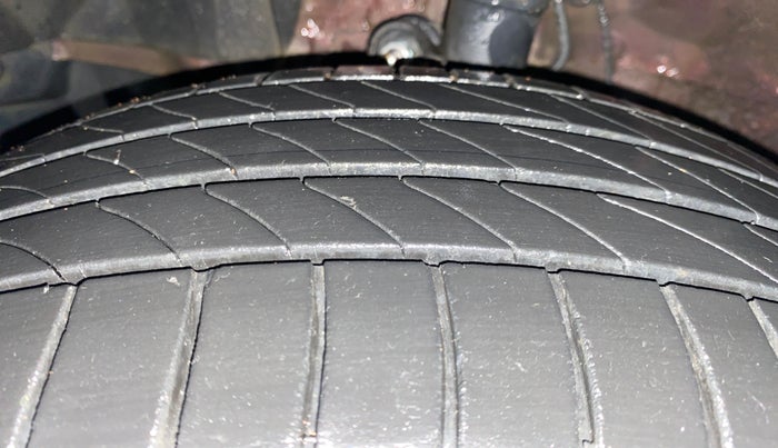 2018 Honda WR-V 1.2L I-VTEC VX MT, Petrol, Manual, 1,00,577 km, Left Front Tyre Tread