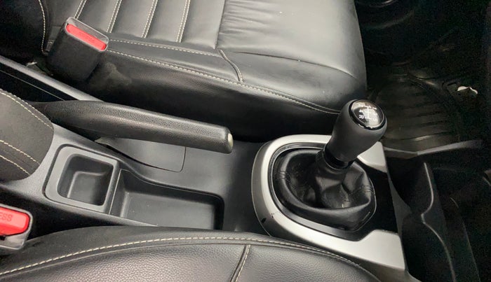 2018 Honda WR-V 1.2L I-VTEC VX MT, Petrol, Manual, 1,00,577 km, Gear Lever
