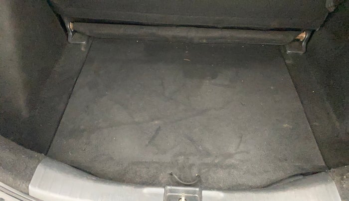 2018 Honda WR-V 1.2L I-VTEC VX MT, Petrol, Manual, 1,00,577 km, Boot Inside