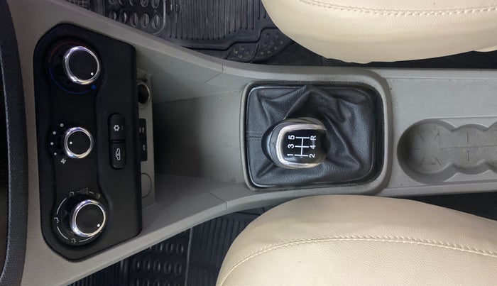 2018 Tata Tiago XT PETROL, Petrol, Manual, 1,49,097 km, Gear Lever