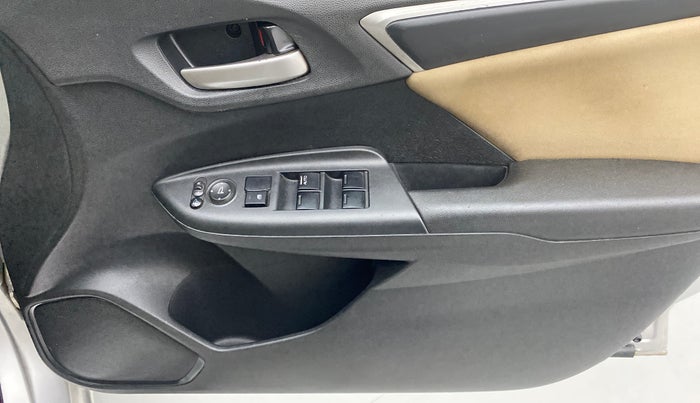 2017 Honda Jazz 1.2L I-VTEC V AT, Petrol, Automatic, 59,929 km, Driver Side Door Panels Control