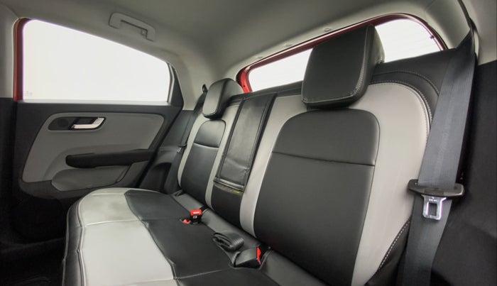 2020 Tata ALTROZ XZ 1.2, Petrol, Manual, 28,672 km, Right Side Rear Door Cabin