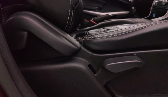 2018 Ford Ecosport TITANIUM + 1.5L DIESEL, Diesel, Manual, 64,650 km, Driver Side Adjustment Panel