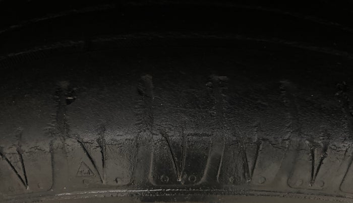 2020 KIA SONET GTX PLUS 1.5 AT, Diesel, Automatic, 75,959 km, Left Front Tyre Tread