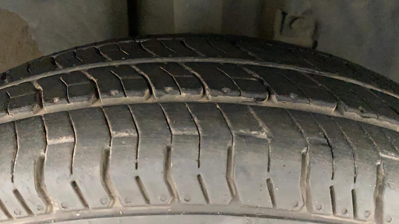 2017 Renault Kwid RXT 0.8, Petrol, Manual, 80,130 km, Right Front Tyre Tread