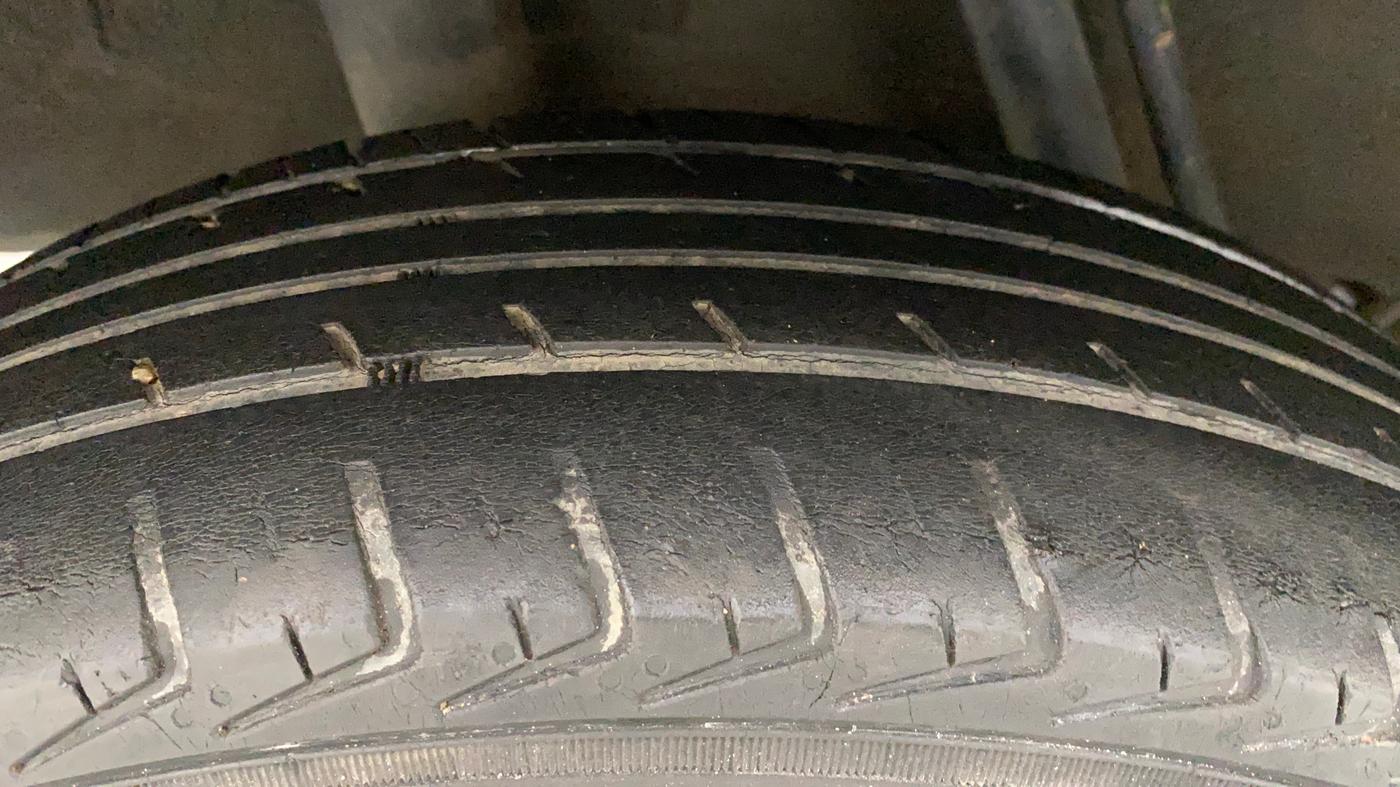 2017 Renault Kwid RXT 0.8, Petrol, Manual, 80,130 km, Right Rear Tyre Tread