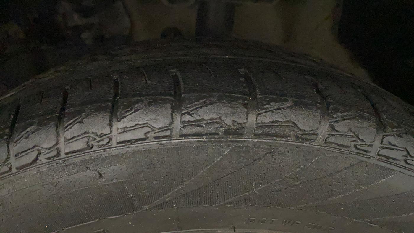 2020 MG HECTOR PLUS SHARP 2.0 DIESEL TURBO MT 6-STR, Diesel, Manual, 65,383 km, Left Front Tyre Tread