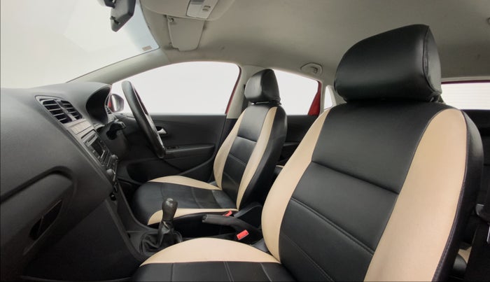 2016 Volkswagen Polo COMFORTLINE 1.2L, Petrol, Manual, 96,940 km, Right Side Front Door Cabin