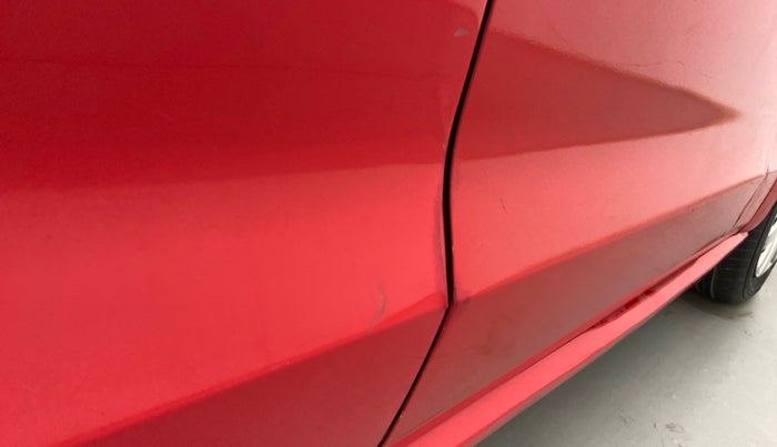 2016 Volkswagen Polo COMFORTLINE 1.2L, Petrol, Manual, 96,940 km, Right rear door - Slightly dented