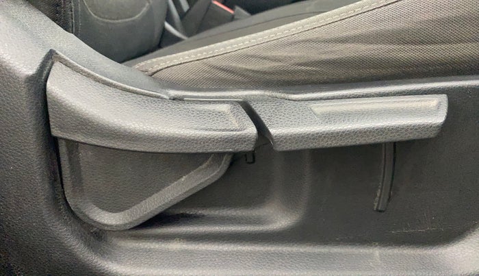 2019 KIA SELTOS HTK PLUS AT 1.5 DIESEL, Diesel, Automatic, 87,807 km, Driver Side Adjustment Panel