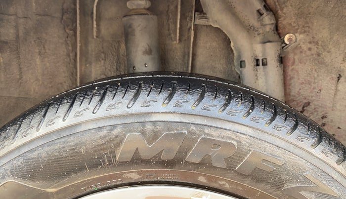 2020 Renault TRIBER RXZ, Petrol, Manual, 39,230 km, Right Rear Tyre Tread