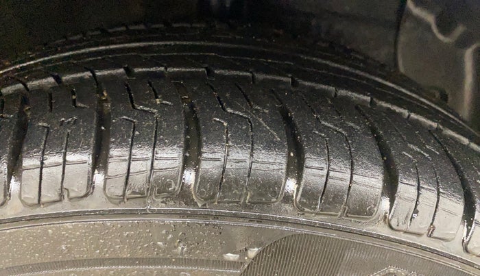 2014 Hyundai Grand i10 ASTA 1.2 KAPPA VTVT, Petrol, Manual, 75,204 km, Right Front Tyre Tread