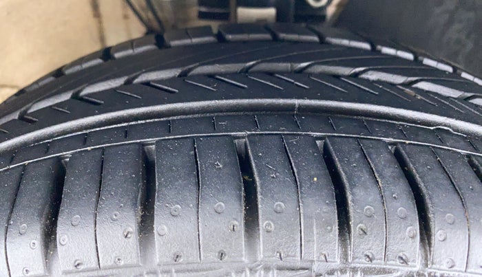 2021 Skoda Rapid ACTIVE 1.0 TSI, Petrol, Manual, 8,539 km, Right Front Tyre Tread