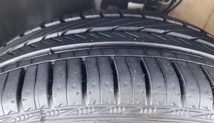 2021 Skoda Rapid ACTIVE 1.0 TSI, Petrol, Manual, 8,539 km, Left Front Tyre Tread