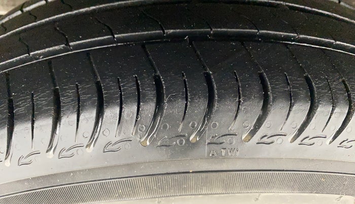 2023 Maruti New Wagon-R ZXI 1.2, Petrol, Manual, 28,091 km, Right Rear Tyre Tread