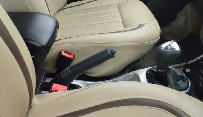 2019 Renault Duster 110 PS RXS 4X2 AMT DIESEL, Diesel, Automatic, 50,181 km, Gear Lever