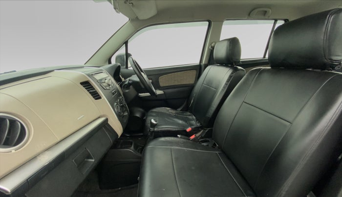 2013 Maruti Wagon R 1.0 VXI, Petrol, Manual, 78,410 km, Right Side Front Door Cabin