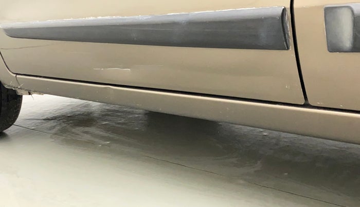 2013 Maruti Wagon R 1.0 VXI, Petrol, Manual, 78,410 km, Left running board - Slightly dented