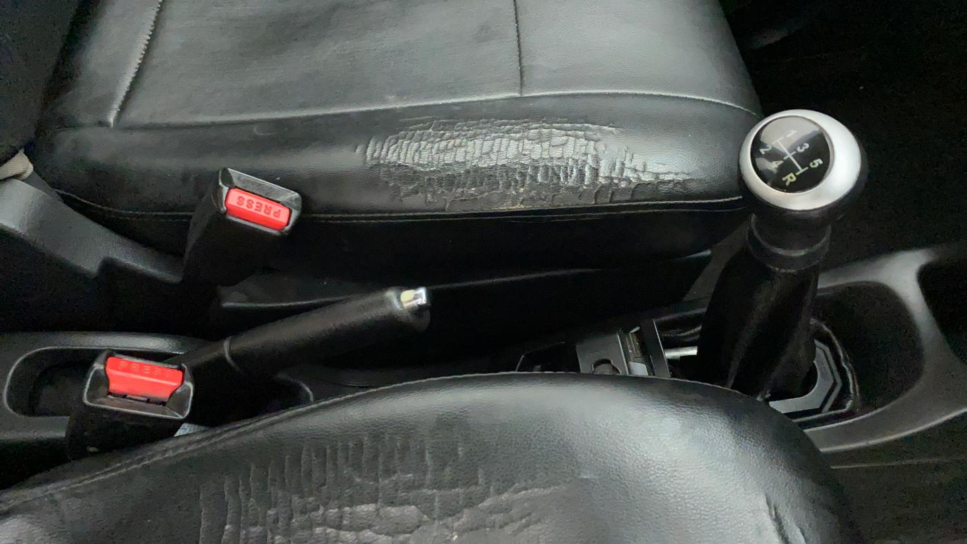 2013 Maruti Wagon R 1.0 VXI, Petrol, Manual, 78,410 km, Gear Lever