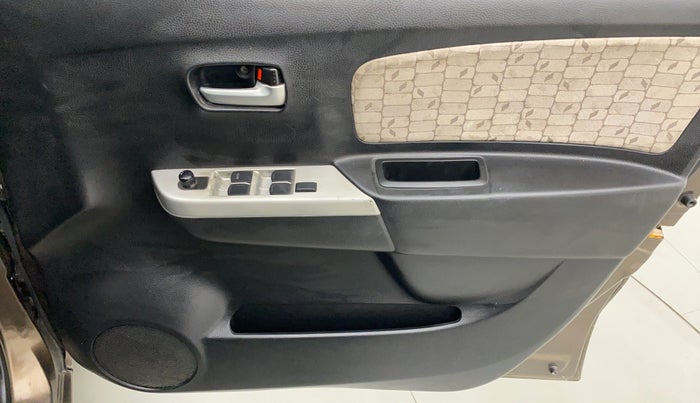 2013 Maruti Wagon R 1.0 VXI, Petrol, Manual, 78,410 km, Driver Side Door Panels Control