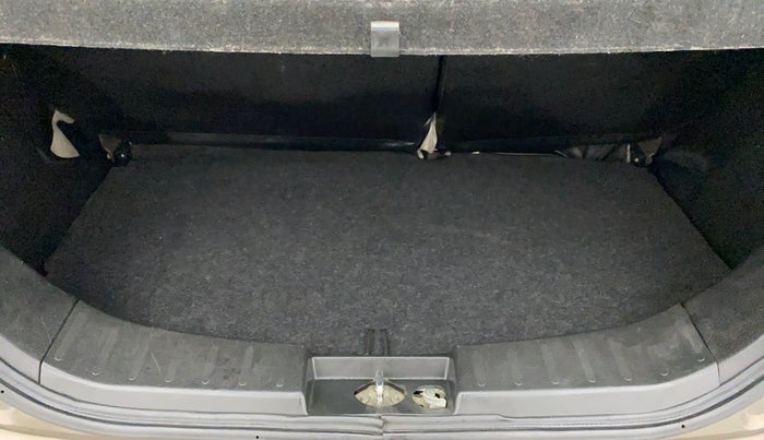2013 Maruti Wagon R 1.0 VXI, Petrol, Manual, 78,410 km, Boot Inside