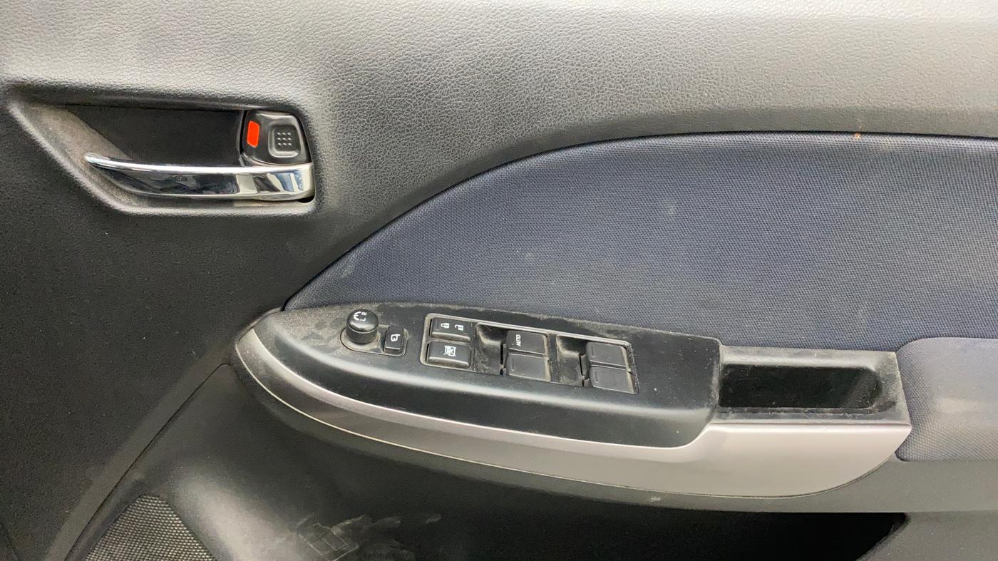 2021 Maruti Baleno ZETA PETROL 1.2, Petrol, Manual, 52,544 km, Driver Side Door Panels Control
