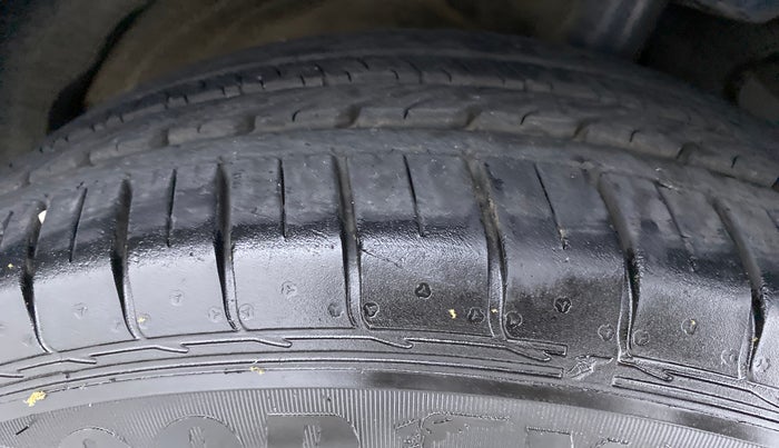 2019 MG HECTOR SHARP DCT PETROL, Petrol, Automatic, 9,076 km, Right Front Tyre Tread