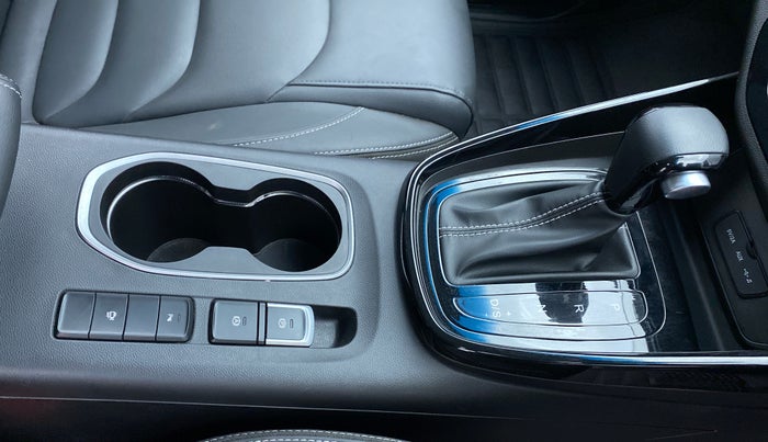 2019 MG HECTOR SHARP DCT PETROL, Petrol, Automatic, 9,076 km, Gear Lever