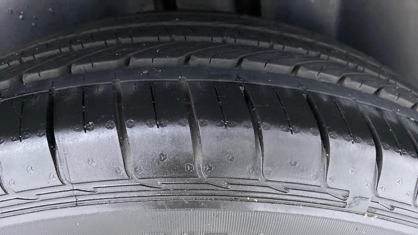 2019 MG HECTOR SHARP DCT PETROL, Petrol, Automatic, 9,076 km, Left Rear Tyre Tread
