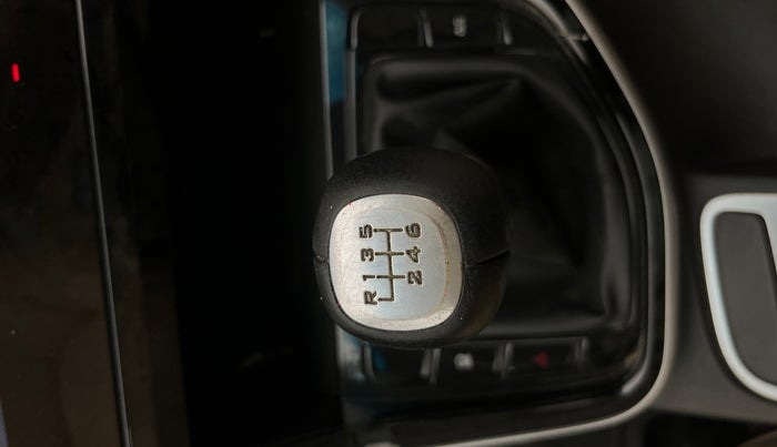 2024 MG HECTOR Select Pro 2.0 Turbo Diesel MT, Diesel, Manual, 34,950 km, Gear Lever