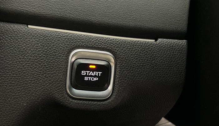 2024 MG HECTOR Select Pro 2.0 Turbo Diesel MT, Diesel, Manual, 34,950 km, Keyless Start/ Stop Button