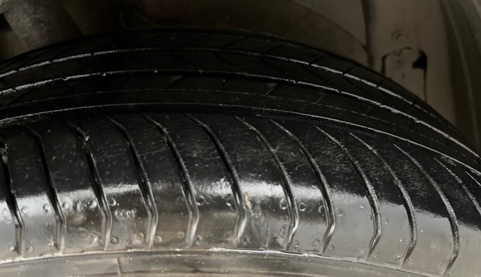 2024 MG HECTOR Select Pro 2.0 Turbo Diesel MT, Diesel, Manual, 34,950 km, Right Front Tyre Tread