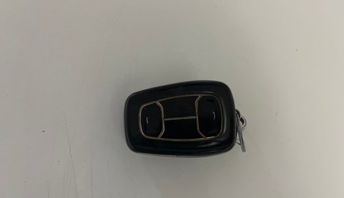 2020 Tata ALTROZ XZ PETROL, Petrol, Manual, 85,433 km, Key Close Up