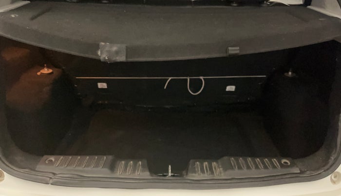 2020 Tata ALTROZ XZ PETROL, Petrol, Manual, 85,433 km, Boot Inside