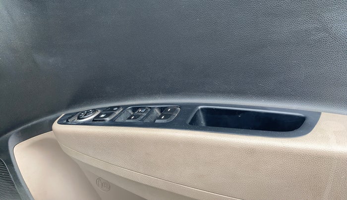 2017 Hyundai Grand i10 SPORTZ (O) 1.2 KAPPA VTVT, Petrol, Manual, 67,512 km, Driver Side Door Panels Control