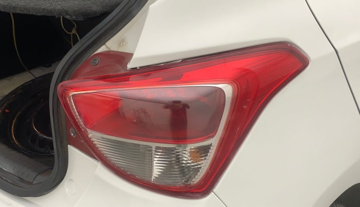 2015 Hyundai Grand i10 MAGNA 1.2 KAPPA VTVT, Petrol, Manual, 34,425 km, Right tail light - Minor scratches