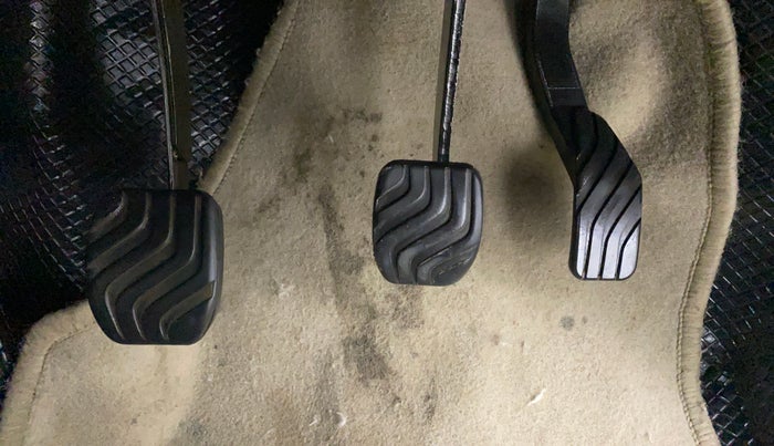 2019 Datsun Redi Go S 1.0, Petrol, Manual, 60,557 km, Pedals