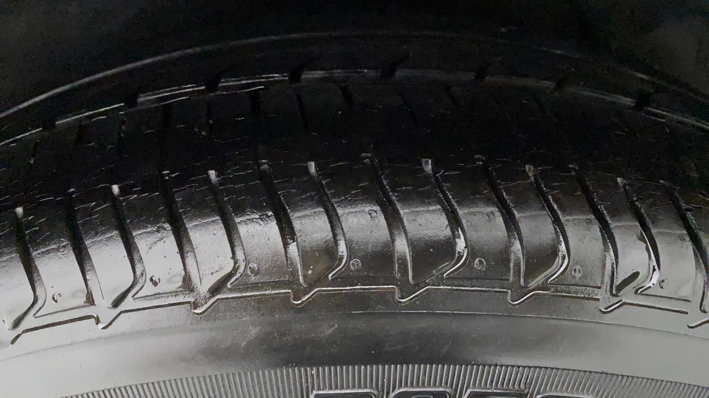 2017 Hyundai Verna 1.6 SX VTVT AT, Petrol, Automatic, 58,830 km, Left Front Tyre Tread