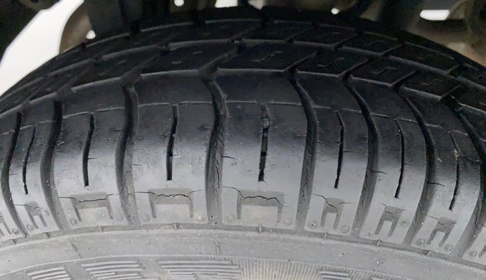 2012 Maruti Alto LXI, Petrol, Manual, 22,124 km, Right Rear Tyre Tread