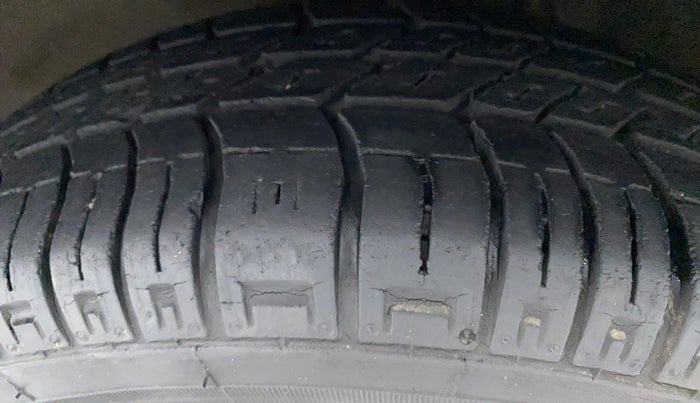 2012 Maruti Alto LXI, Petrol, Manual, 22,124 km, Left Front Tyre Tread