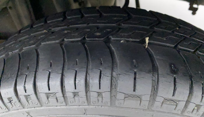 2012 Maruti Alto LXI, Petrol, Manual, 22,124 km, Left Rear Tyre Tread