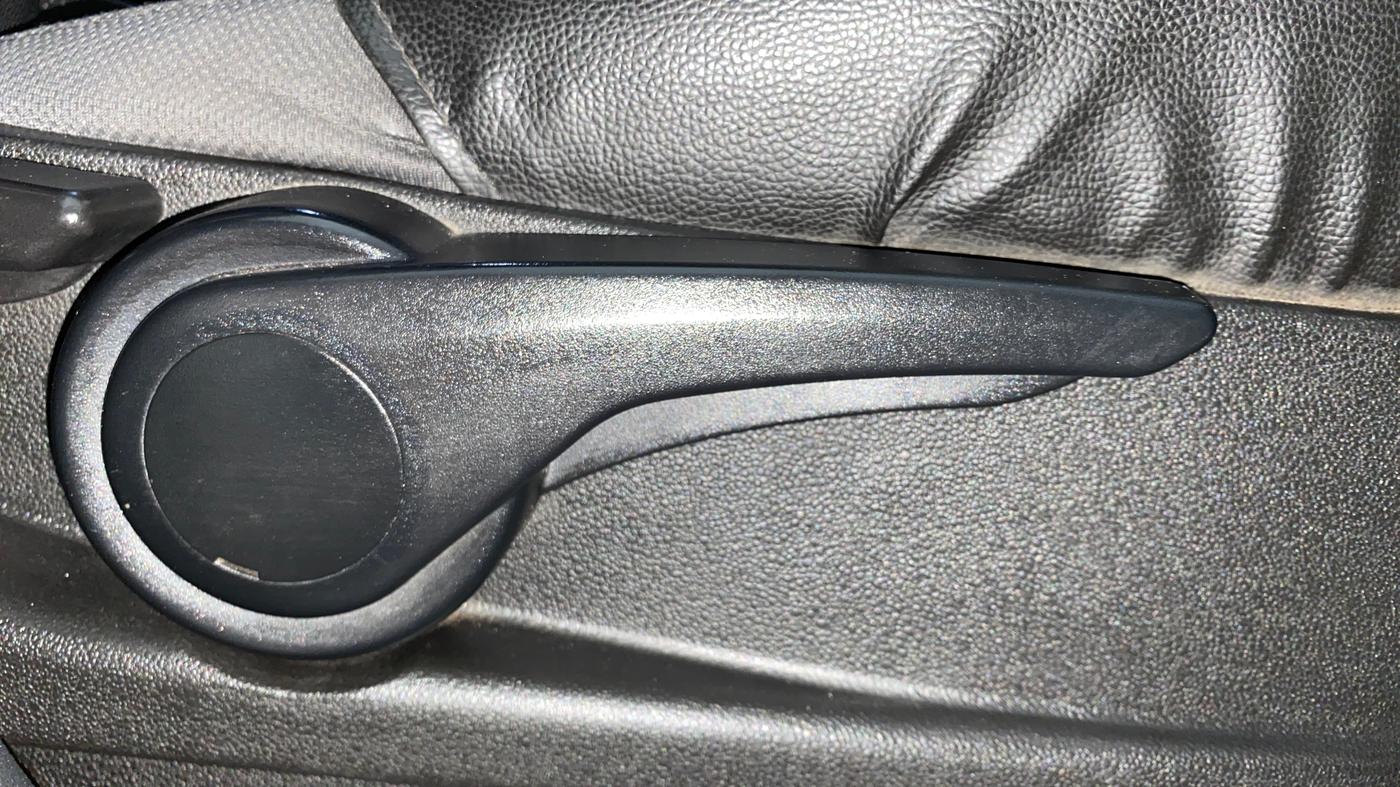 2017 Tata Tiago XZ PETROL, Petrol, Manual, 54,977 km, Driver Side Adjustment Panel