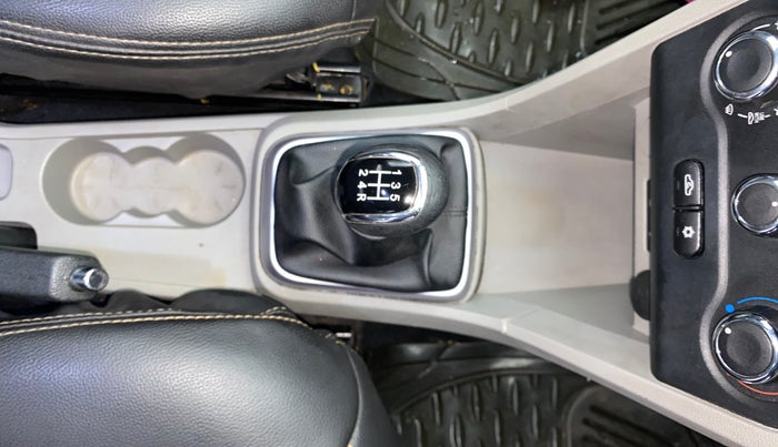 2017 Tata Tiago XZ PETROL, Petrol, Manual, 54,977 km, Gear Lever