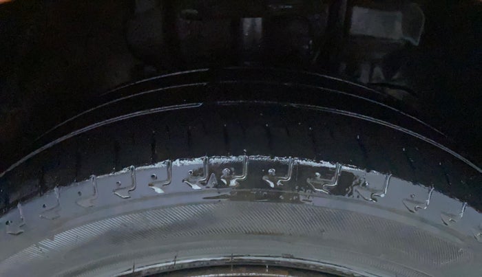 2017 Tata Tiago XZ PETROL, Petrol, Manual, 54,977 km, Right Front Tyre Tread